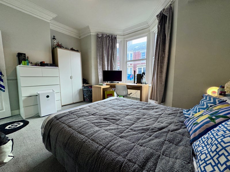 Flat Forsyth Road in Newcastle upon Tyne