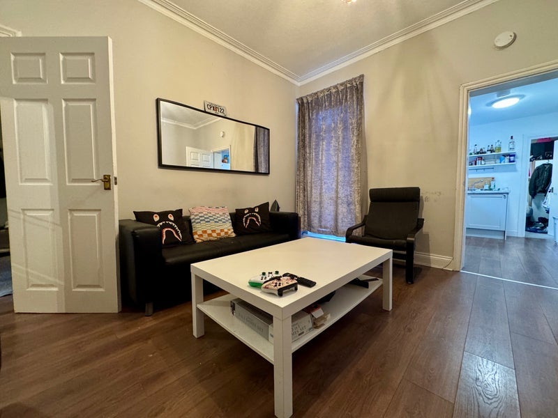 Flat Forsyth Road in Newcastle upon Tyne