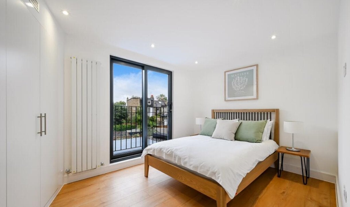 House Jephtha Road in Greater London