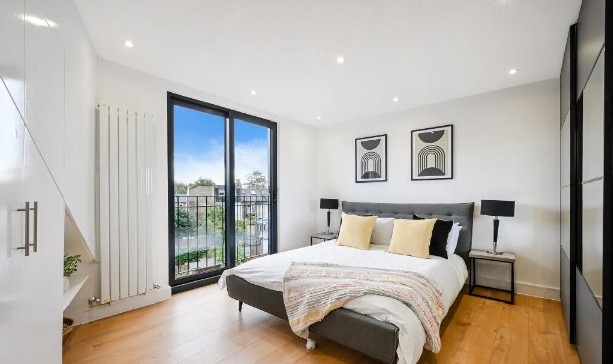 House Jephtha Road in Greater London