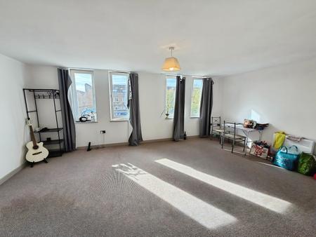 Flat Misterton in Peterborough