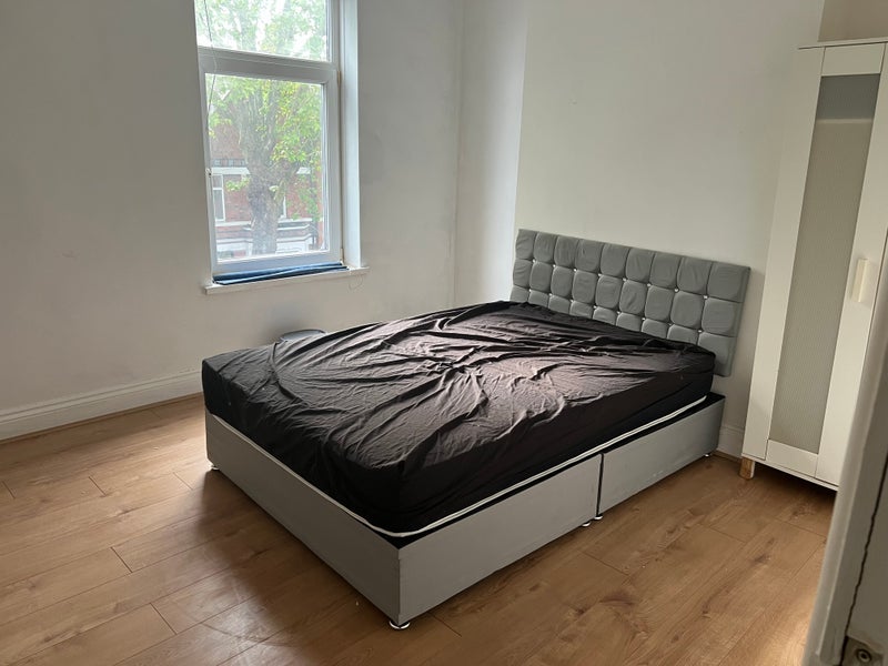 Room Ilkeston Road in Nottingham