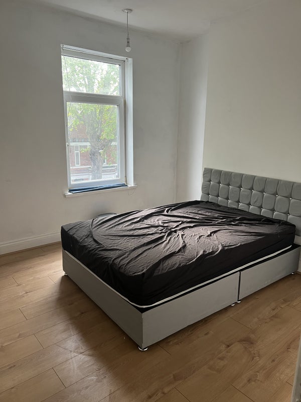 Room Ilkeston Road in Nottingham