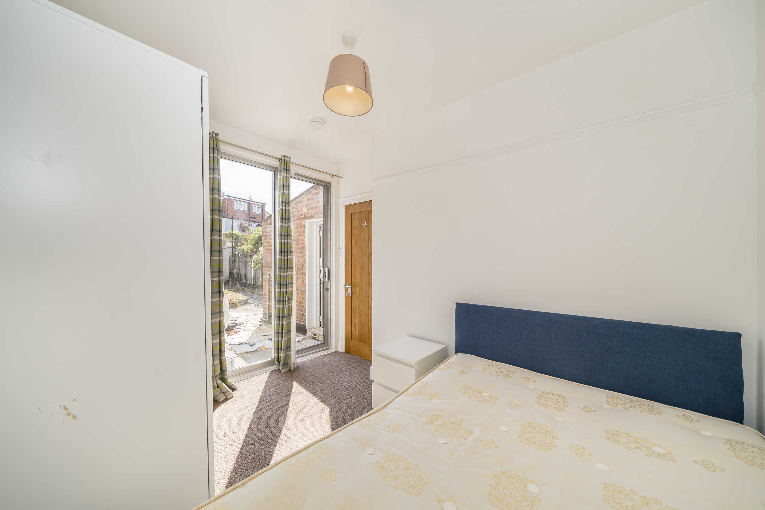 House Woodland Way in Greater London
