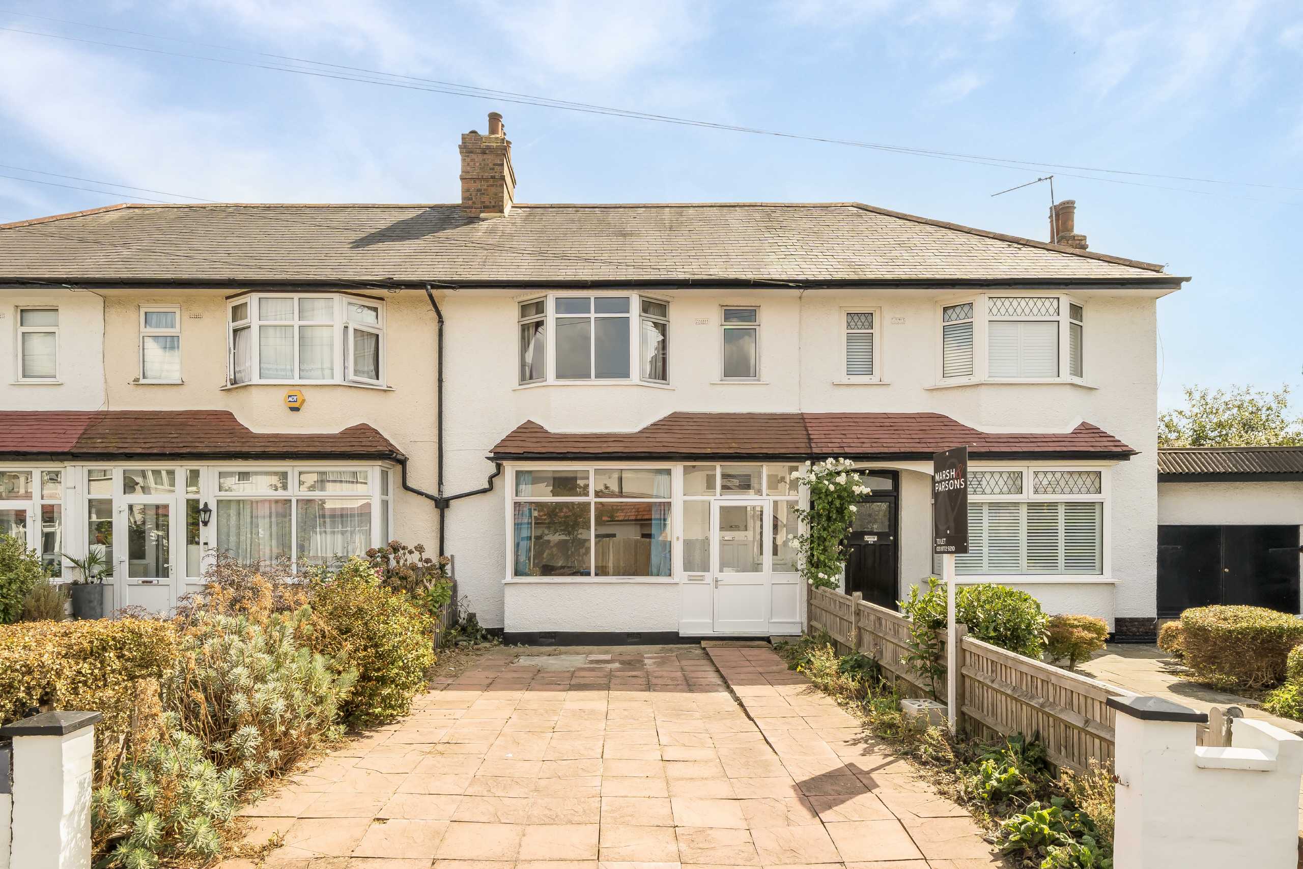 House Woodland Way in Greater London