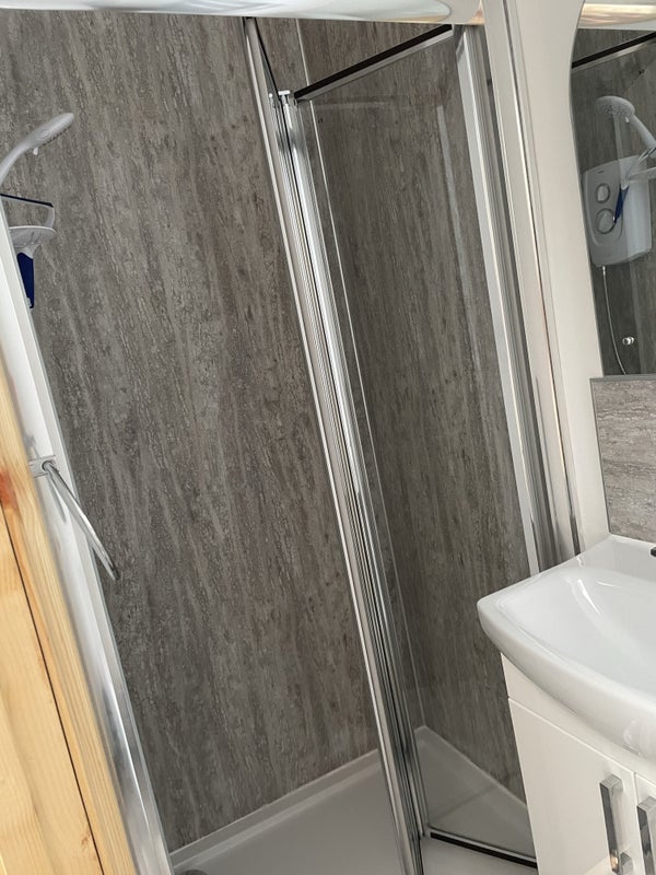 Room Merrywood Road in Bristol
