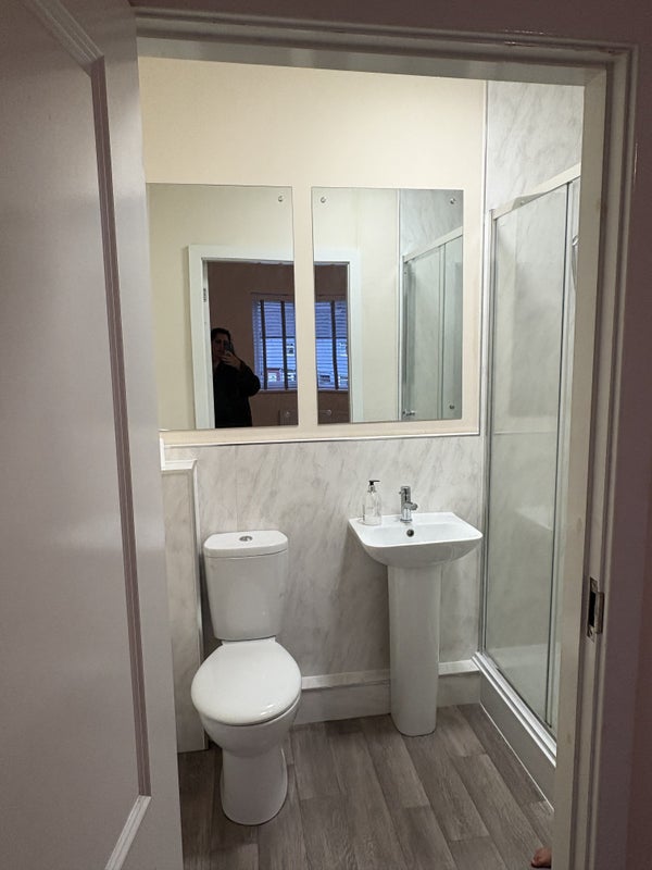 Room Skelwith Road in Sheffield