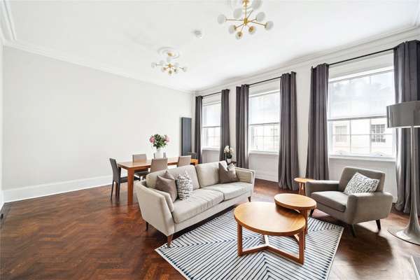 Flat Strathearn Place in City of Westminster