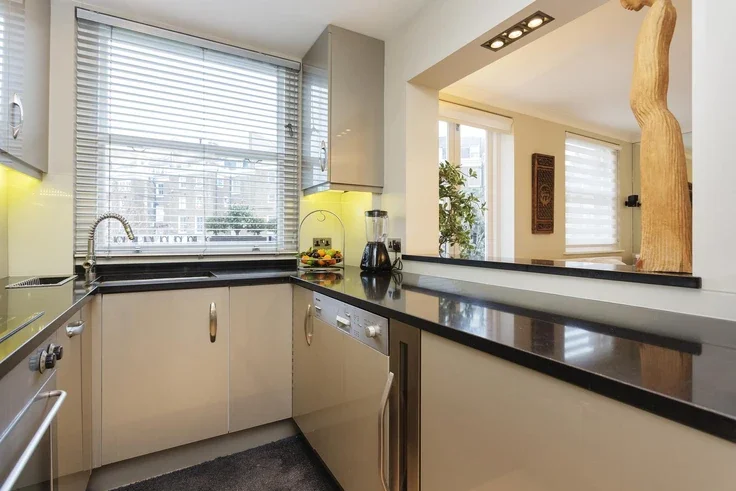 Flat Castellain Road in City of Westminster