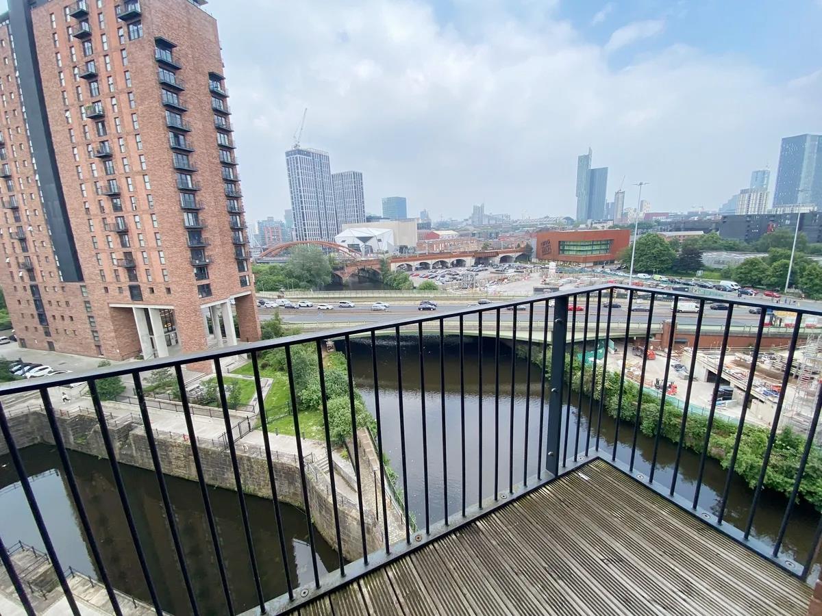 Flat Ordsall Lane in Salford