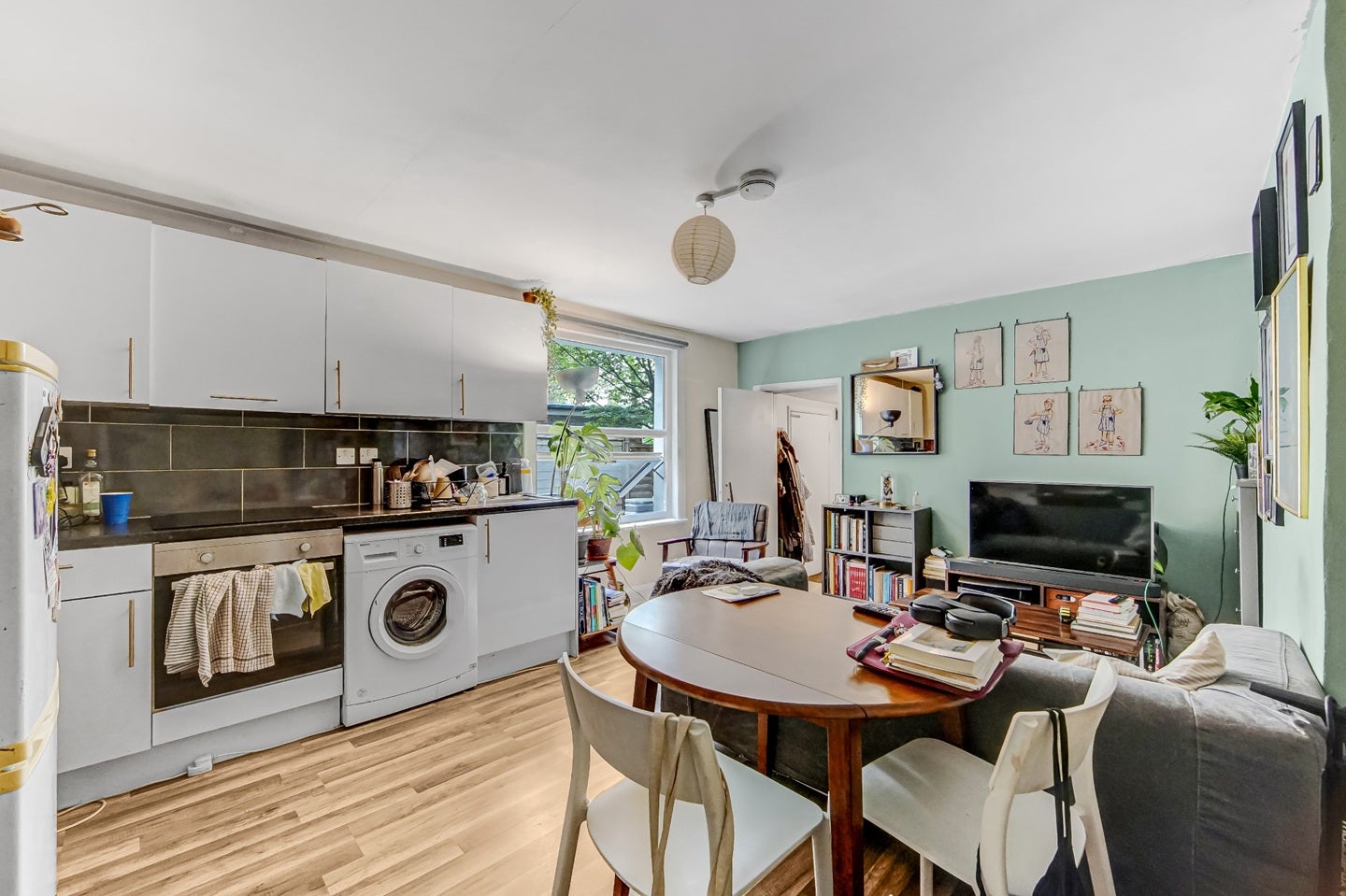 Flat Montrell Road in Greater London
