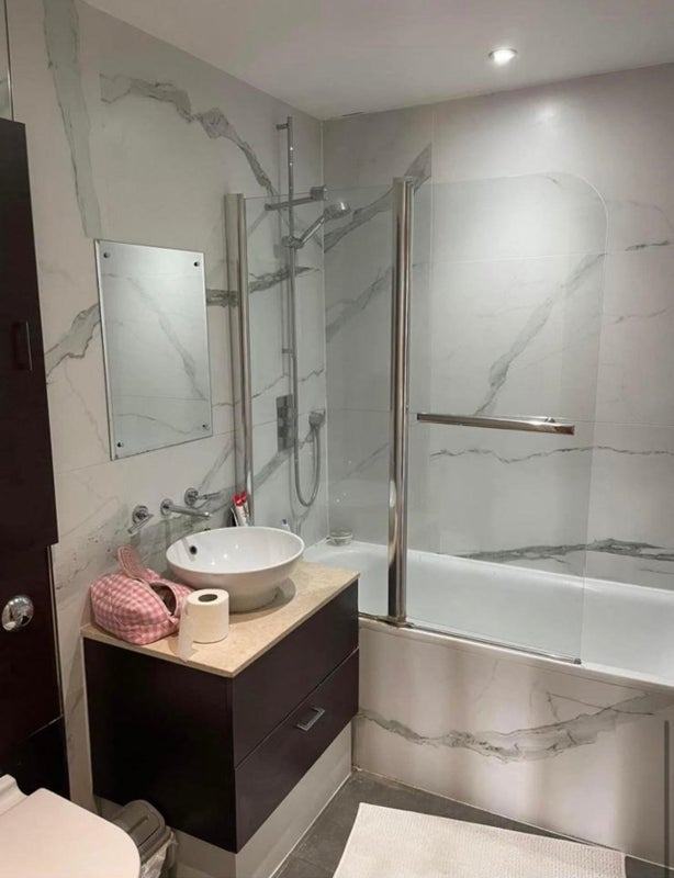 Flat Great Suffolk Street in Greater London