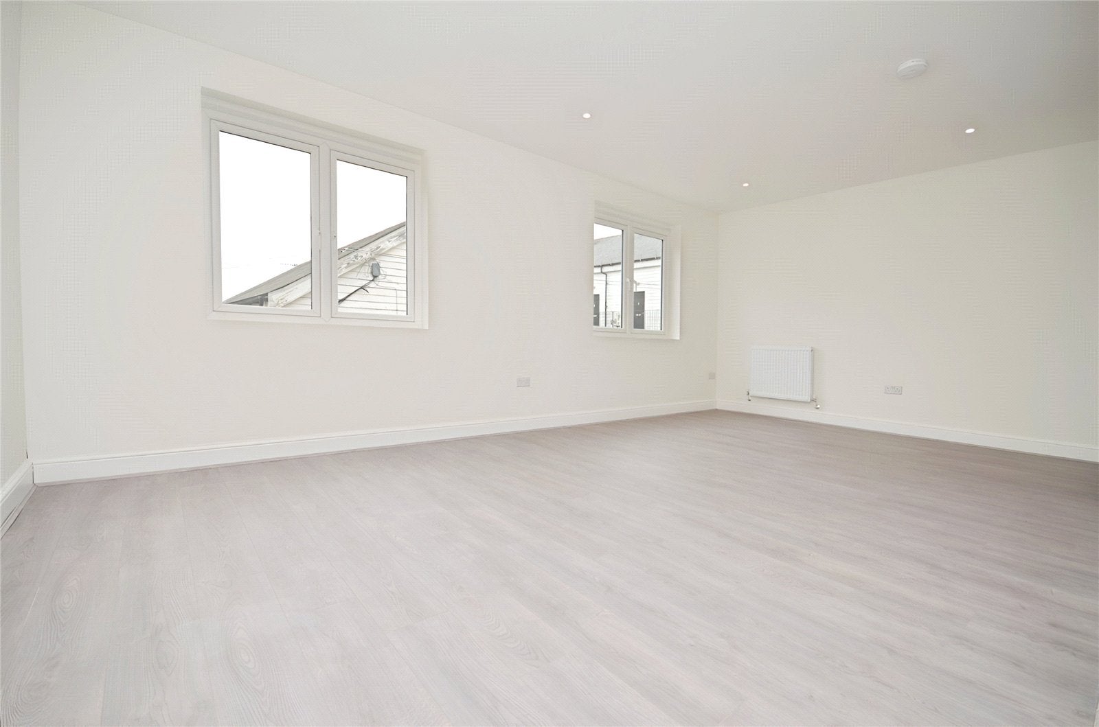 Flat Braintree Road in Witham