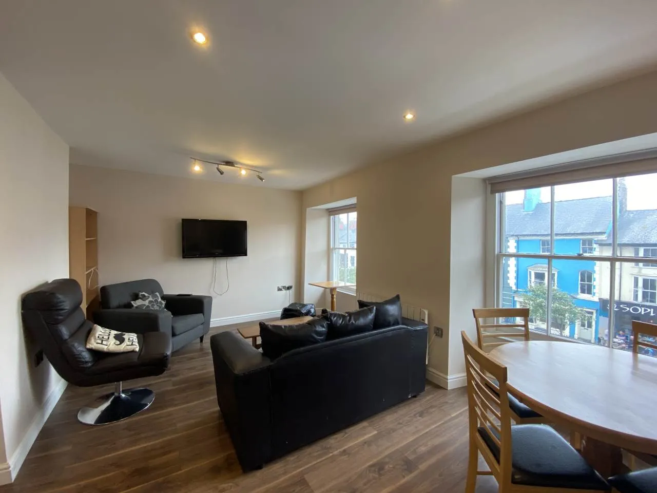 Flat North Parade in Aberystwyth
