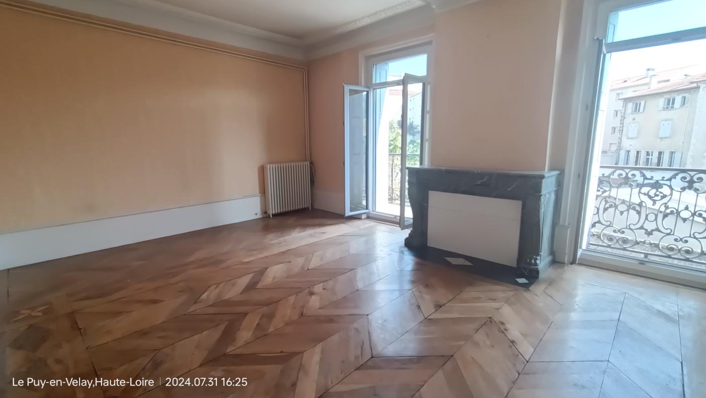 Appartement Rue des Cerisiers à Le Puy-en-Velay