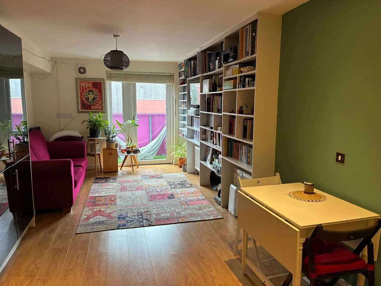 Room Masey Mews in Greater London