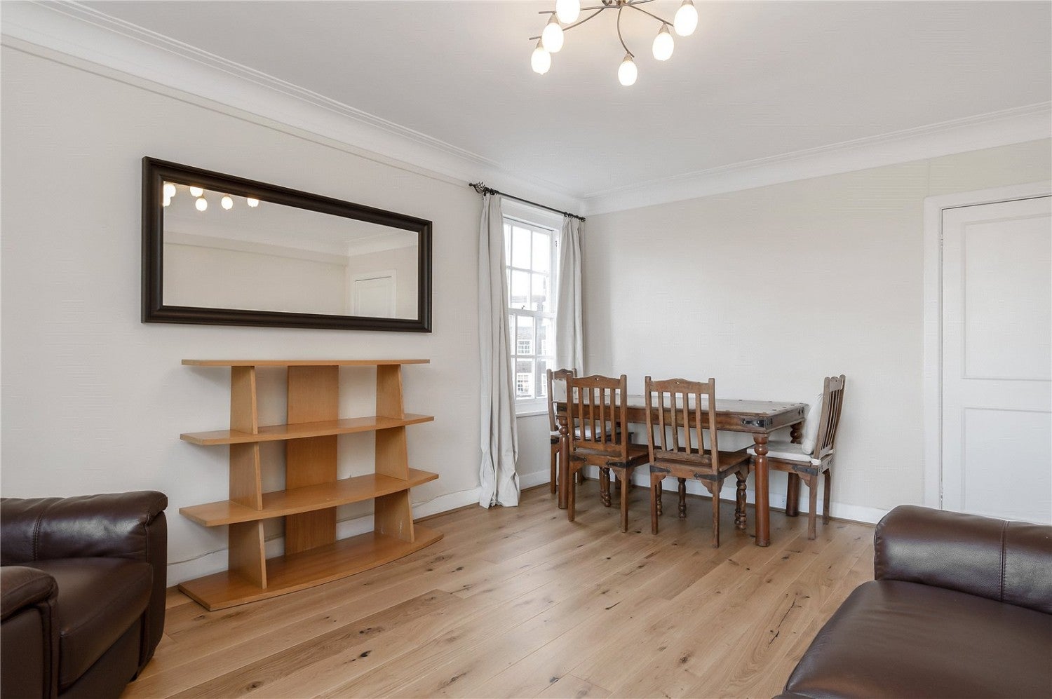Flat Eton College Road in Greater London
