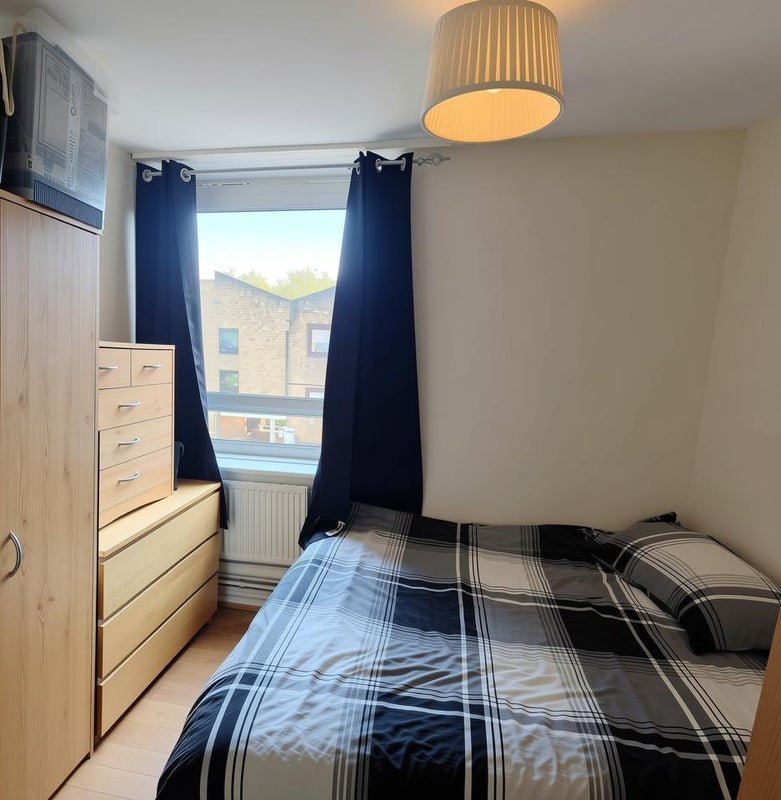 Room Siward Road in Greater London