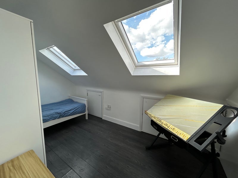 Room Lister Gardens in Greater London