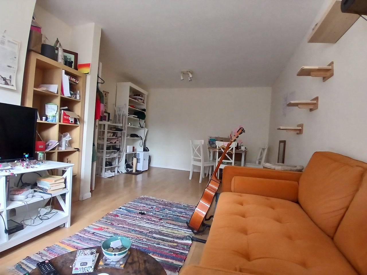 Flat Claverdale Road in Greater London