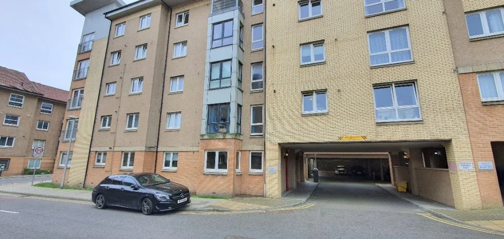 Flat Bothwell Road in Aberdeen City