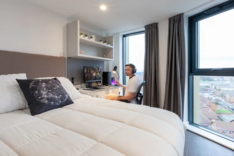 Room Erskine Street in Liverpool