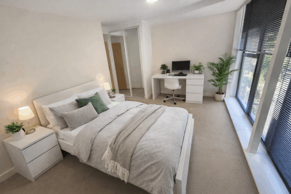 Flat Llanbleddian Gardens in Cardiff