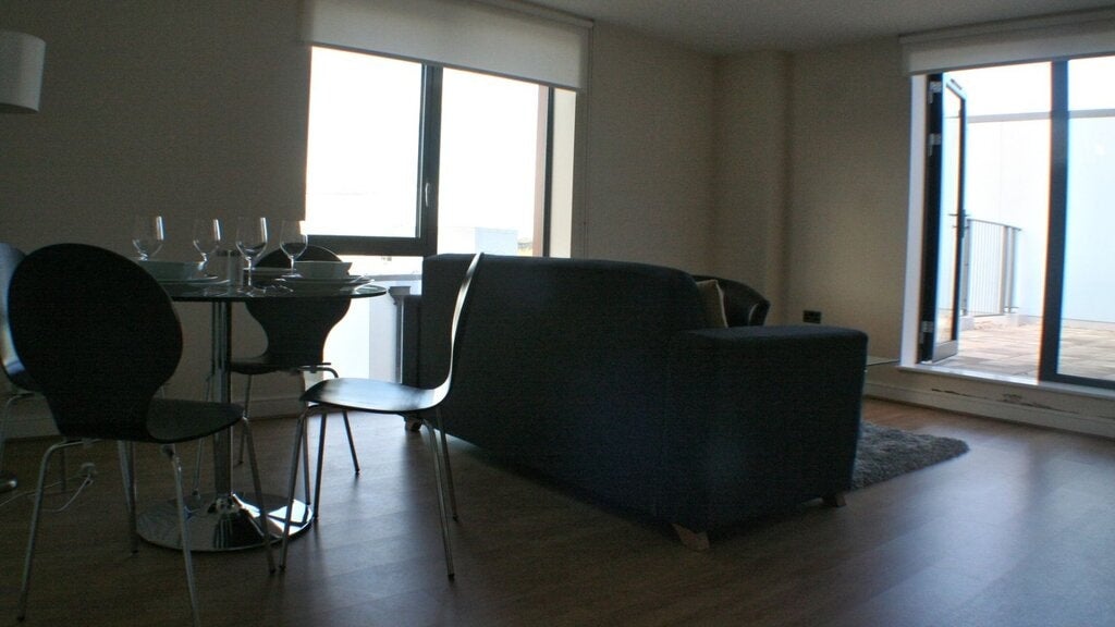 Flat Tanner Close in Greater London