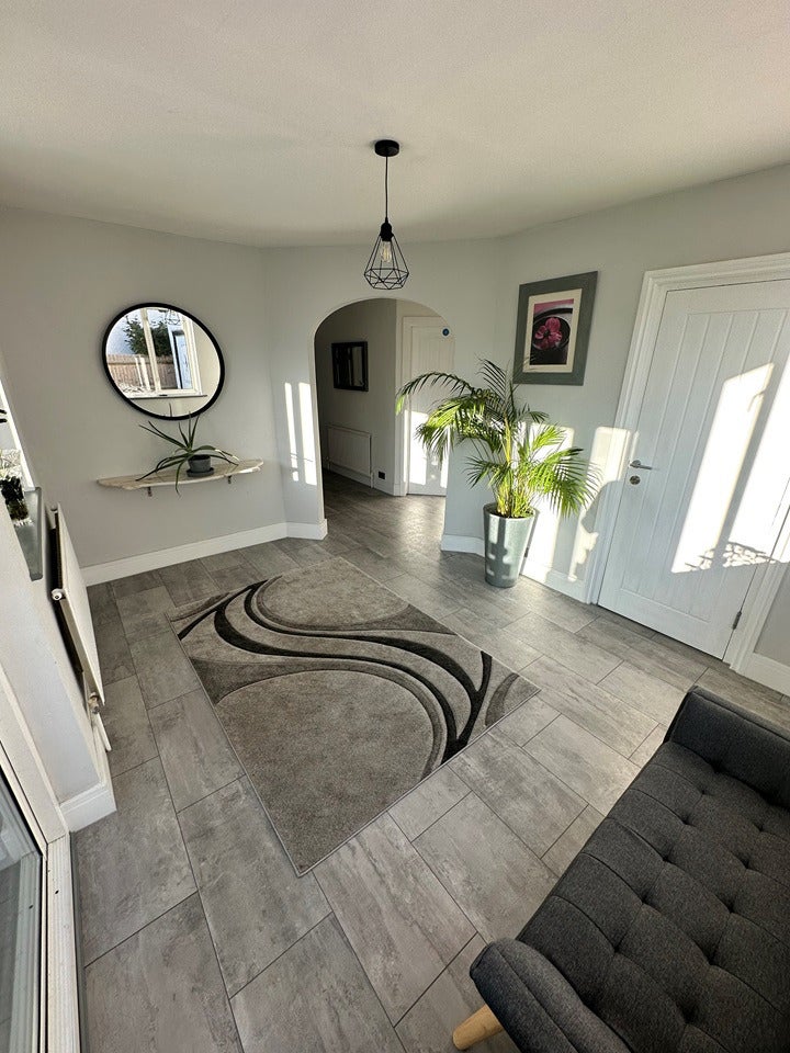 Flat Warwick Road in Greater London