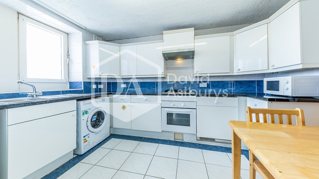 Flat Carlton Vale in Greater London