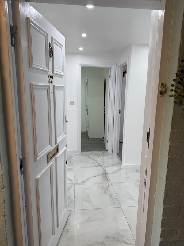 Flat Engleheart Drive in Greater London