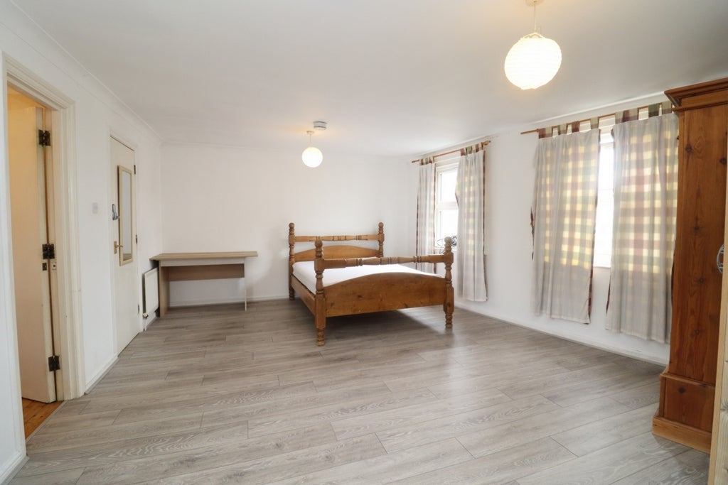 Room Globe Road in Greater London