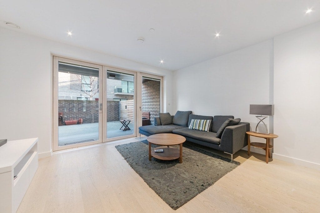 Flat Victory Place in Greater London