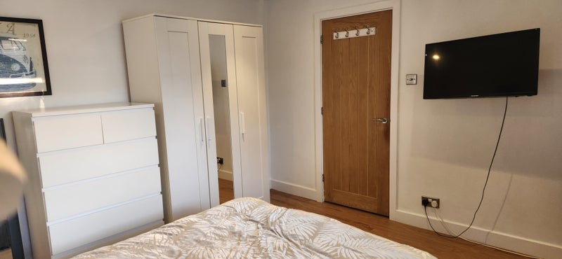 Room Carters Hill Close in Greater London