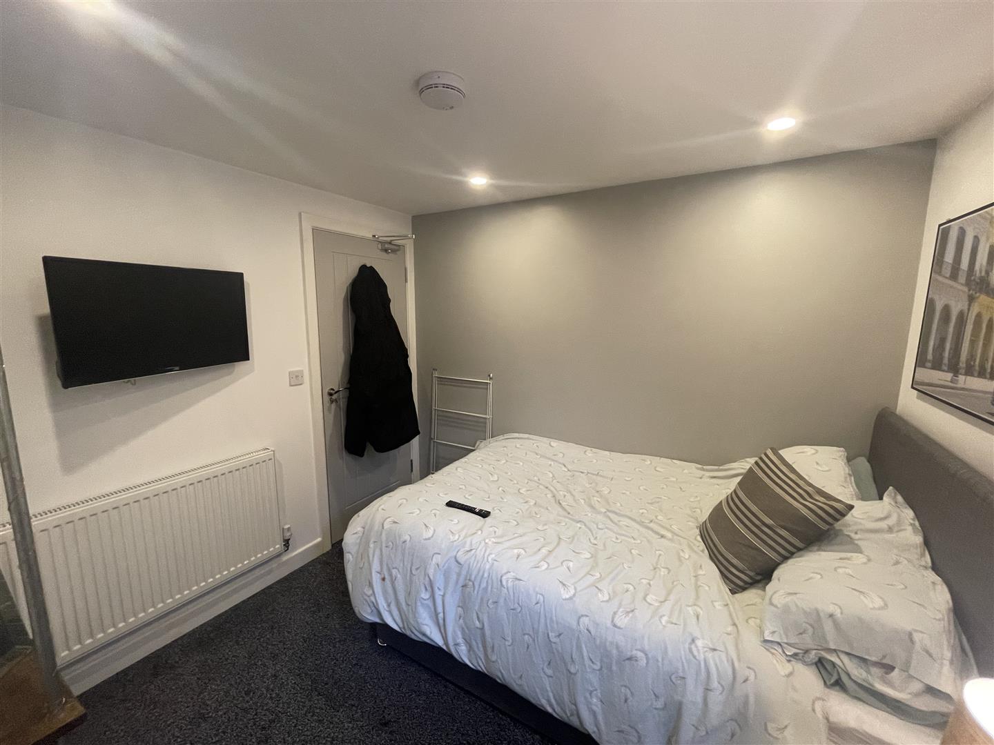 Room Vecqueray Street in Coventry