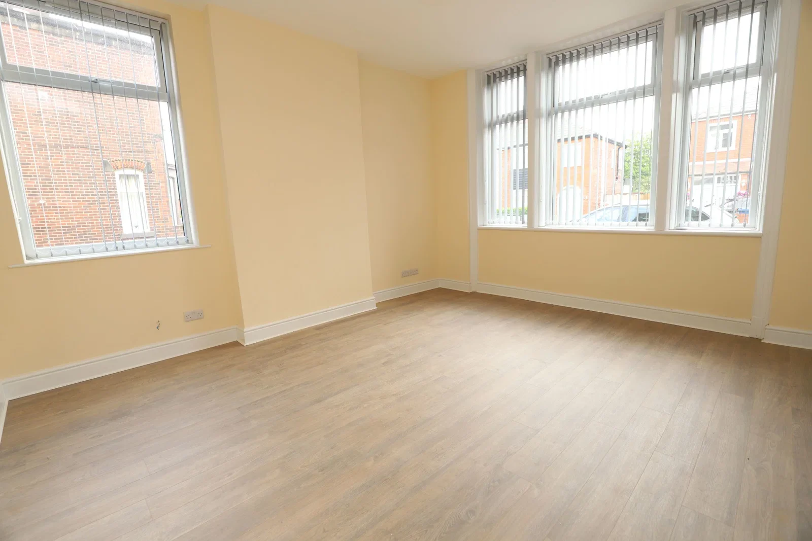 Flat Nelson Street in Radcliffe
