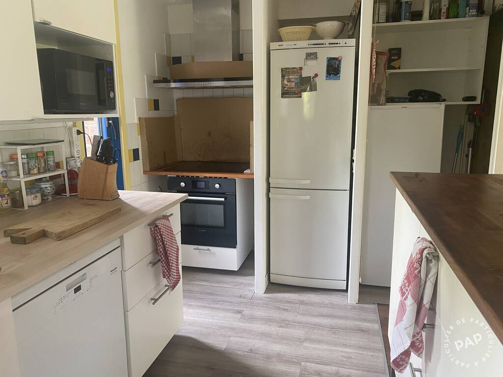 Room Boulevard du Port in Cergy