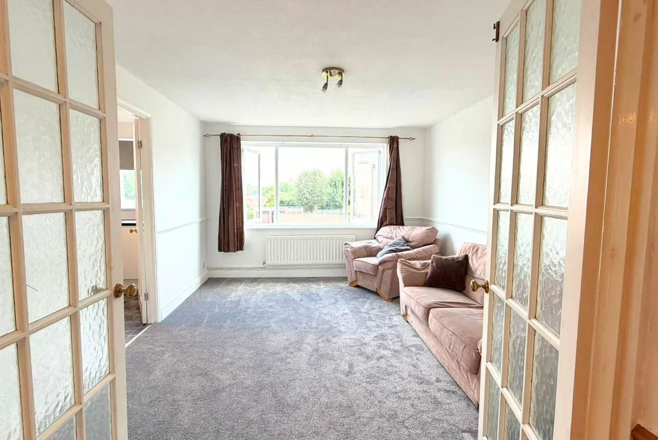 Flat Coleridge Way in Greater London