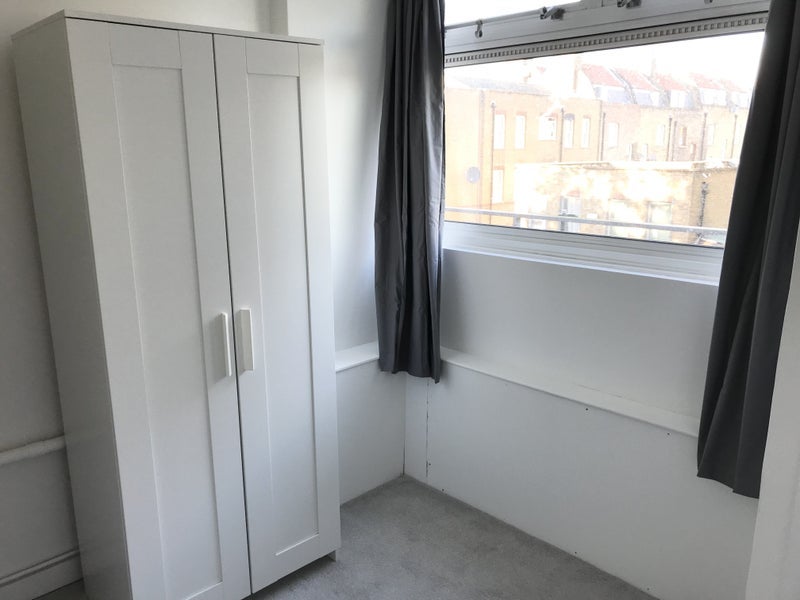 Room Cornwall Street in Greater London
