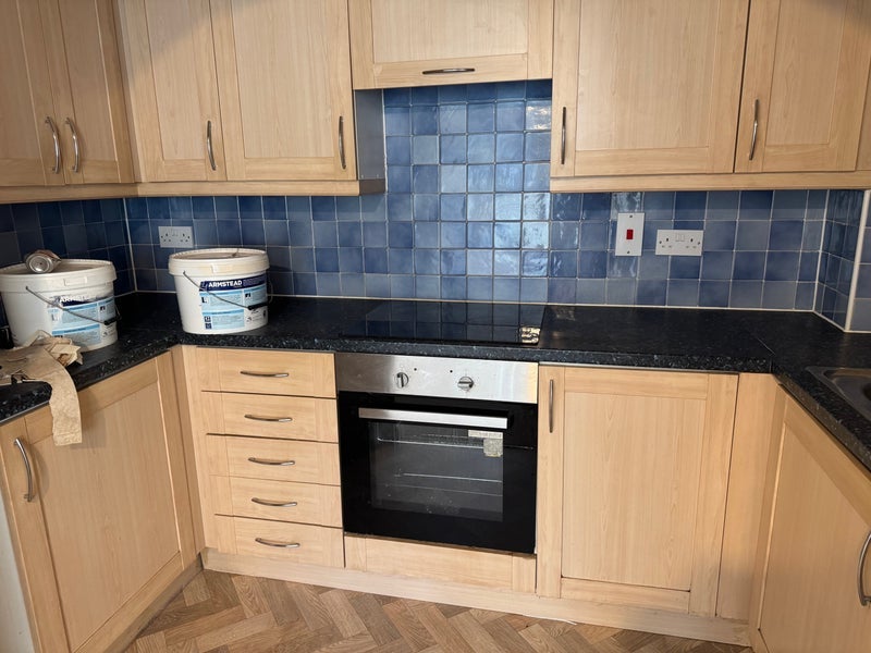 Flat Manbrough Avenue in Greater London