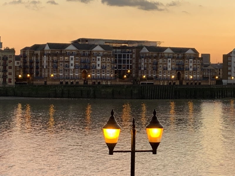 Flat Jardine Road in Greater London