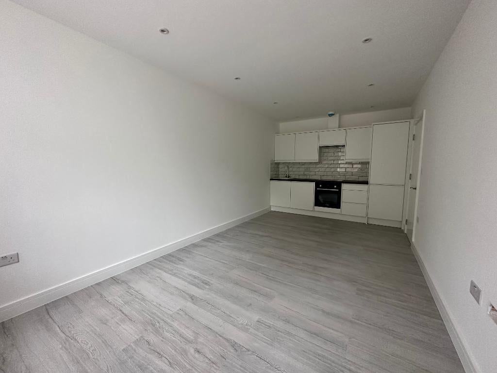 Flat Broadmayne in Basildon