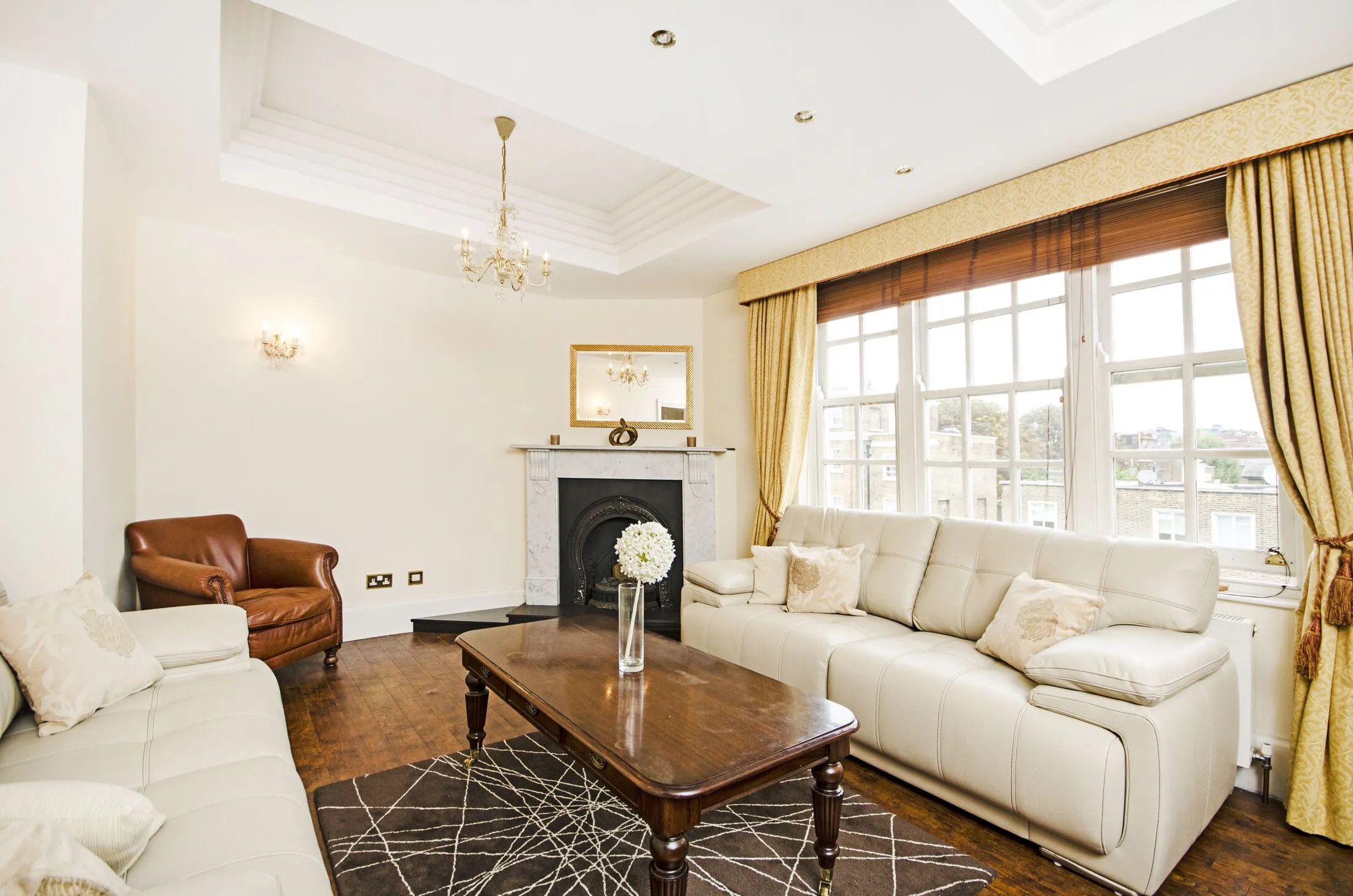 Flat Aberdeen Place in City of Westminster