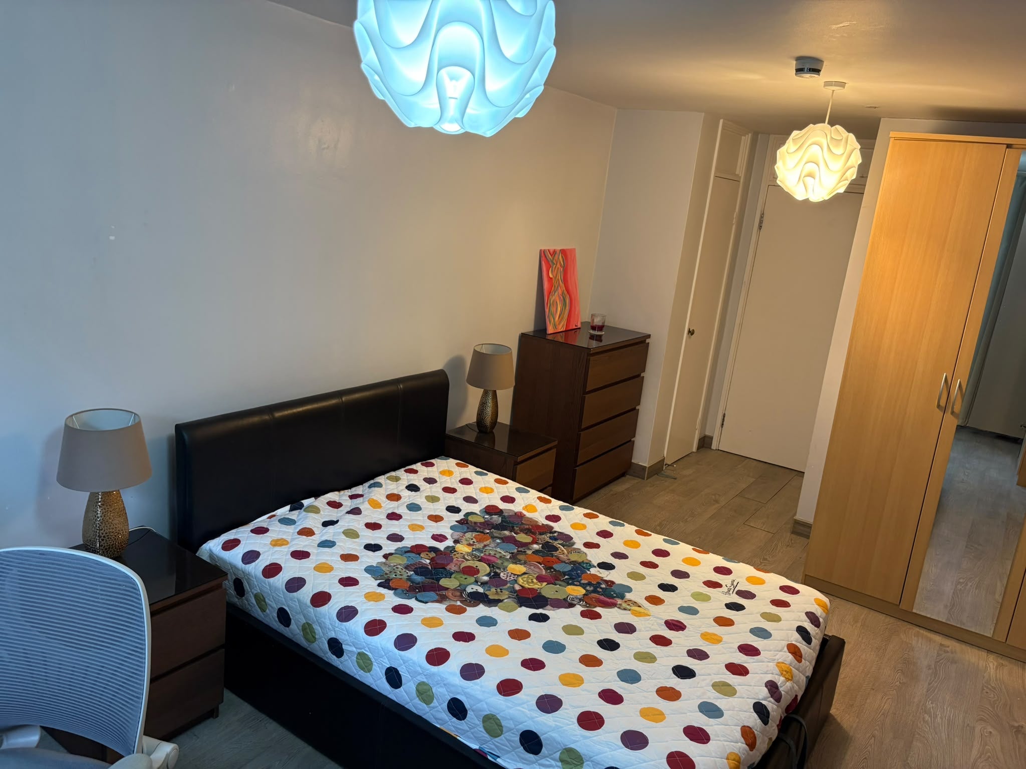 Room Rhodeswell Road in Greater London