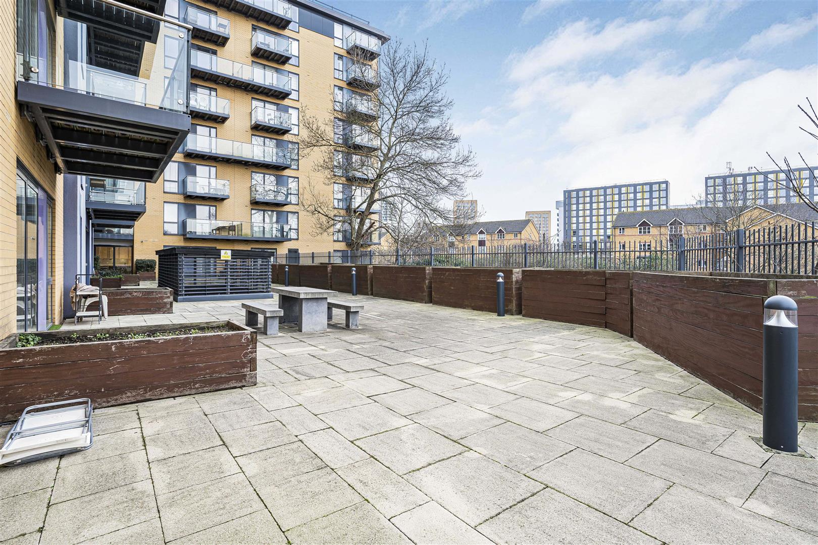 Flat Conington Road in Greater London