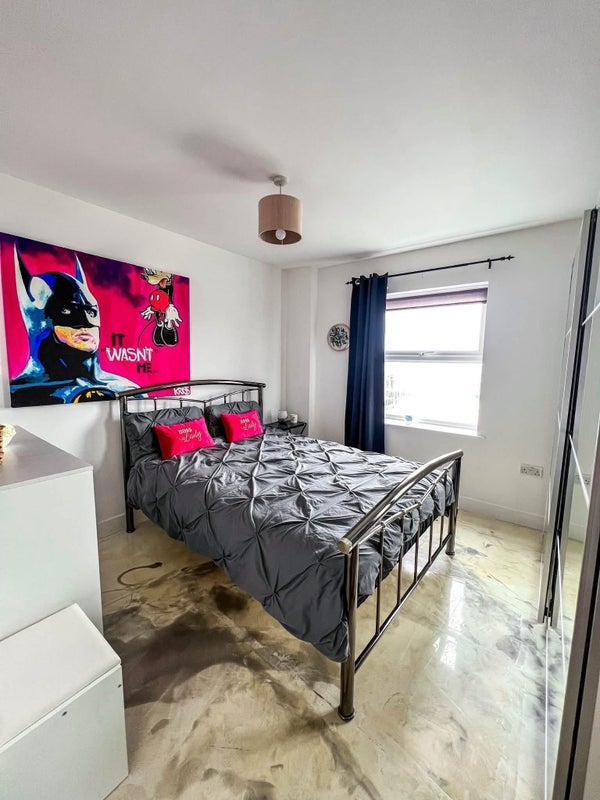 Room Commercial Road in Bournemouth