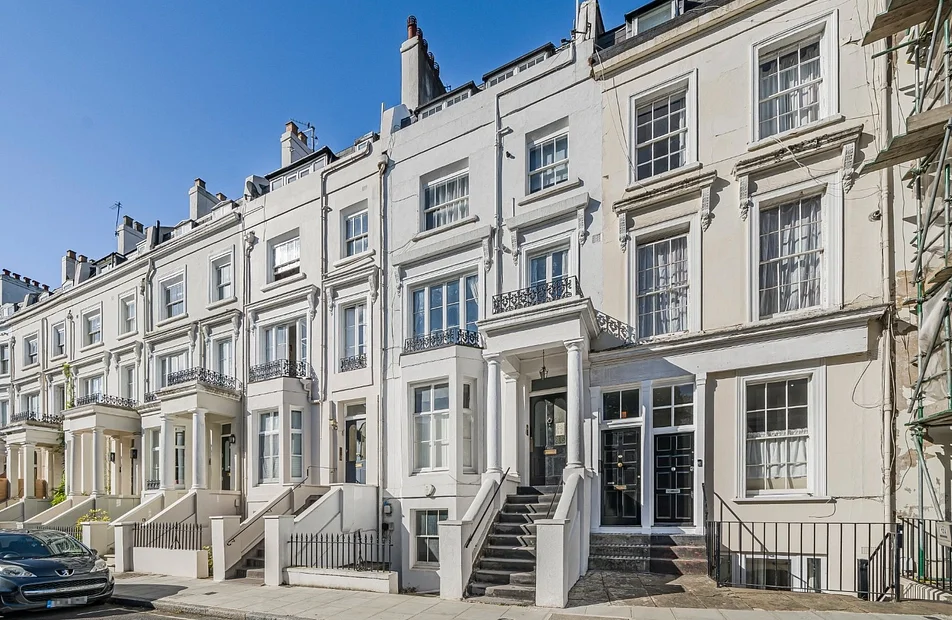 House Hall Road in City of Westminster