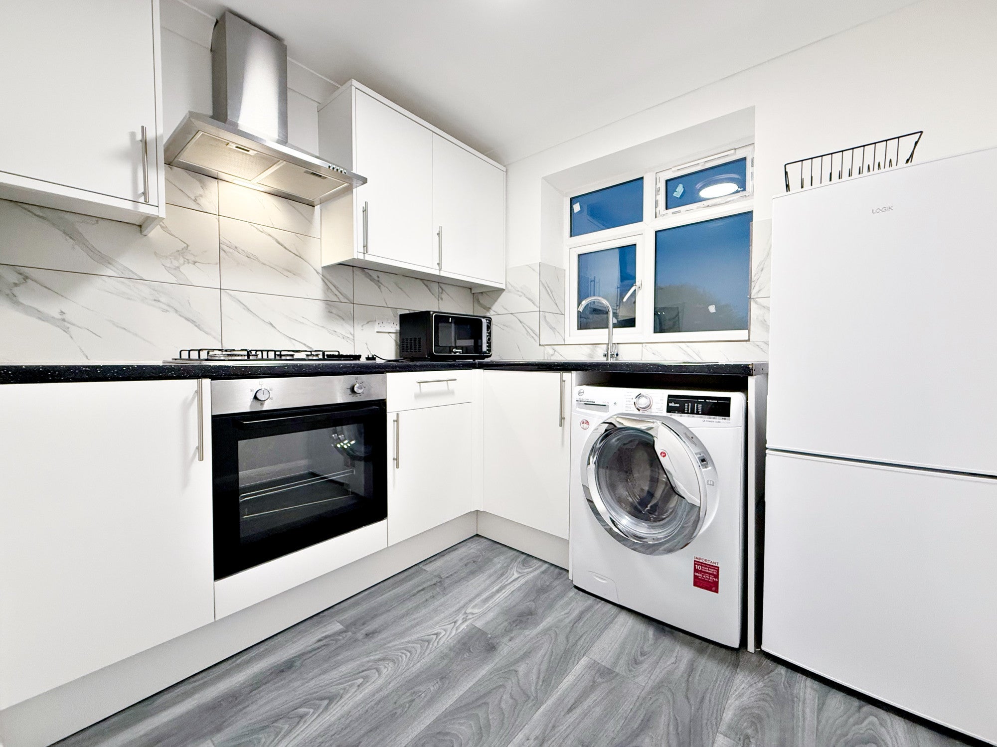 Room Kingsley Road in London