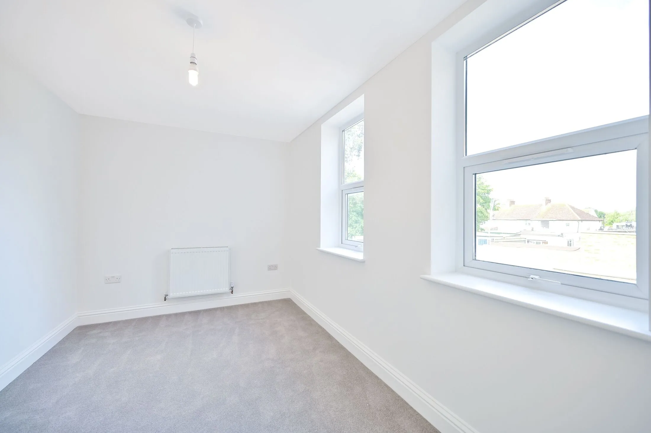 Flat Bath Road in Greater London
