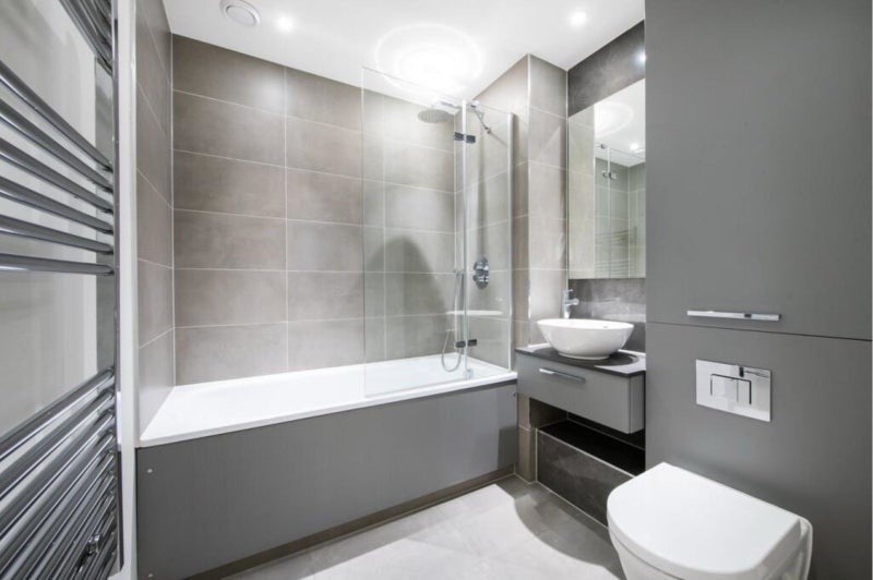 Room Forrester Way in Greater London
